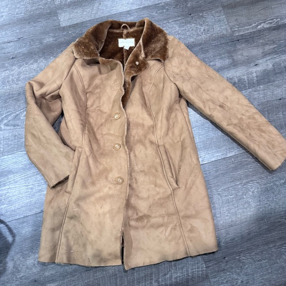 Appleseed's Jackets & Blazers - Apple seeds size medium Women's Tan Coat‎ with Faux Fur Collar